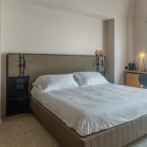 Camera con letto king size